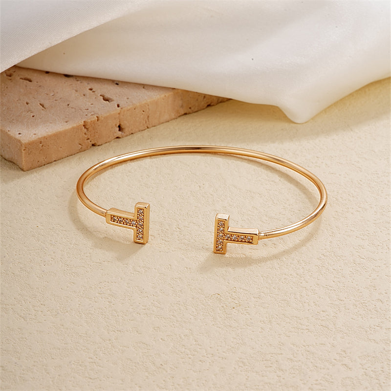 Zircon bangle