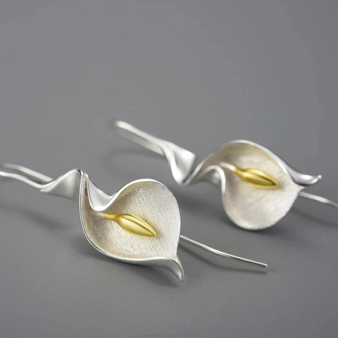 Exquisite and Elegant Flower Metal Hook Earrings