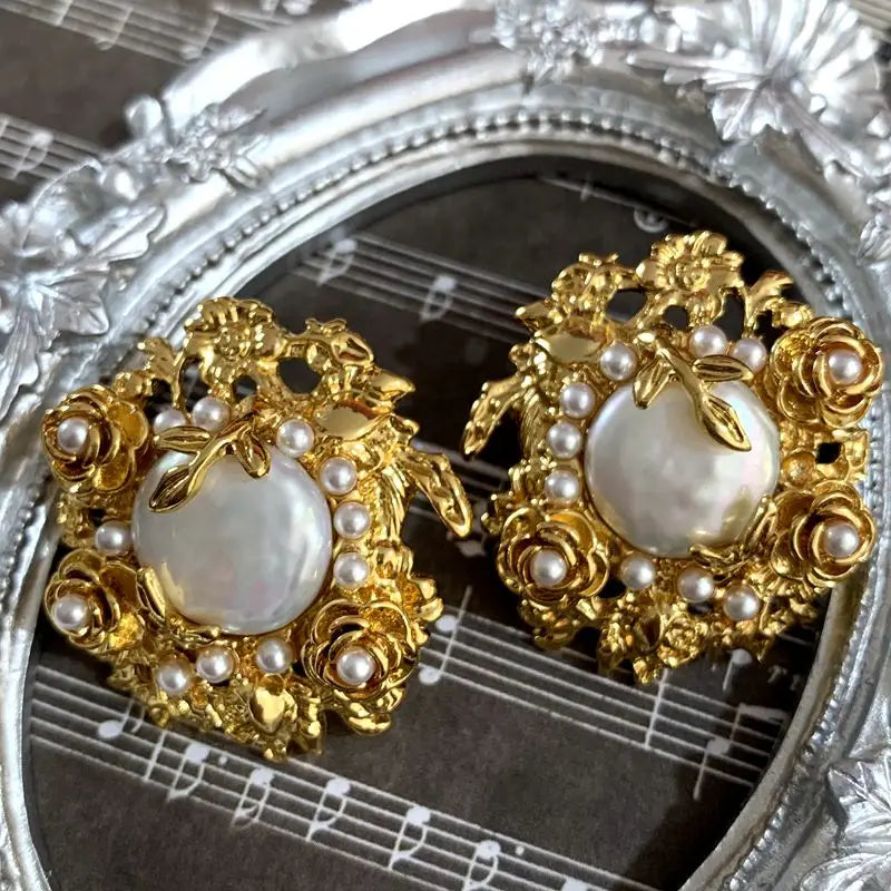 Freshwater Flower Pearl Retro Earrings