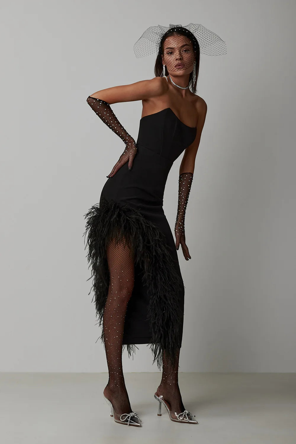 Women's Elegant Feathers Patchwork Strapless Black Dress